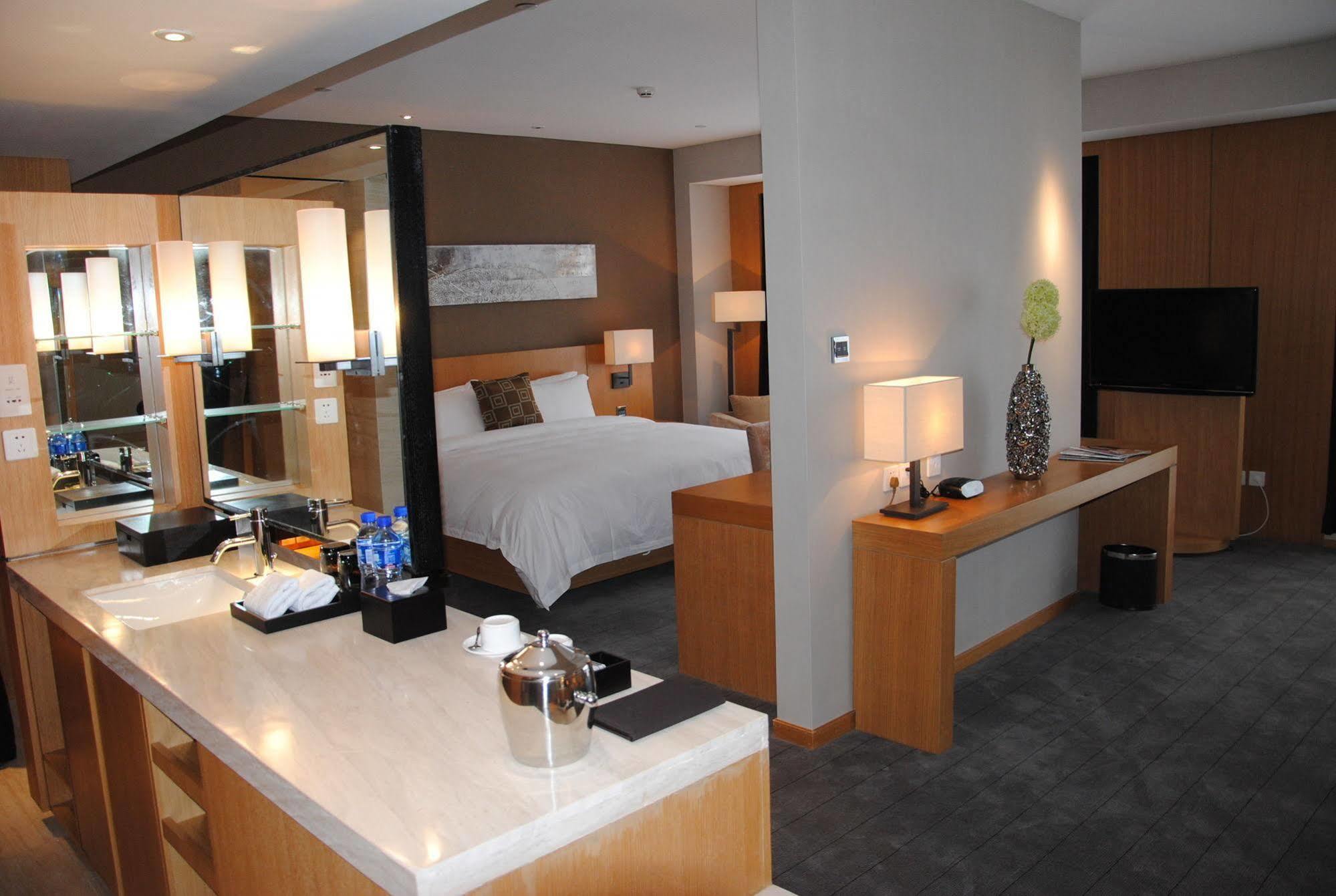 Shenyang Tianfeng International Hotel ภายนอก รูปภาพ